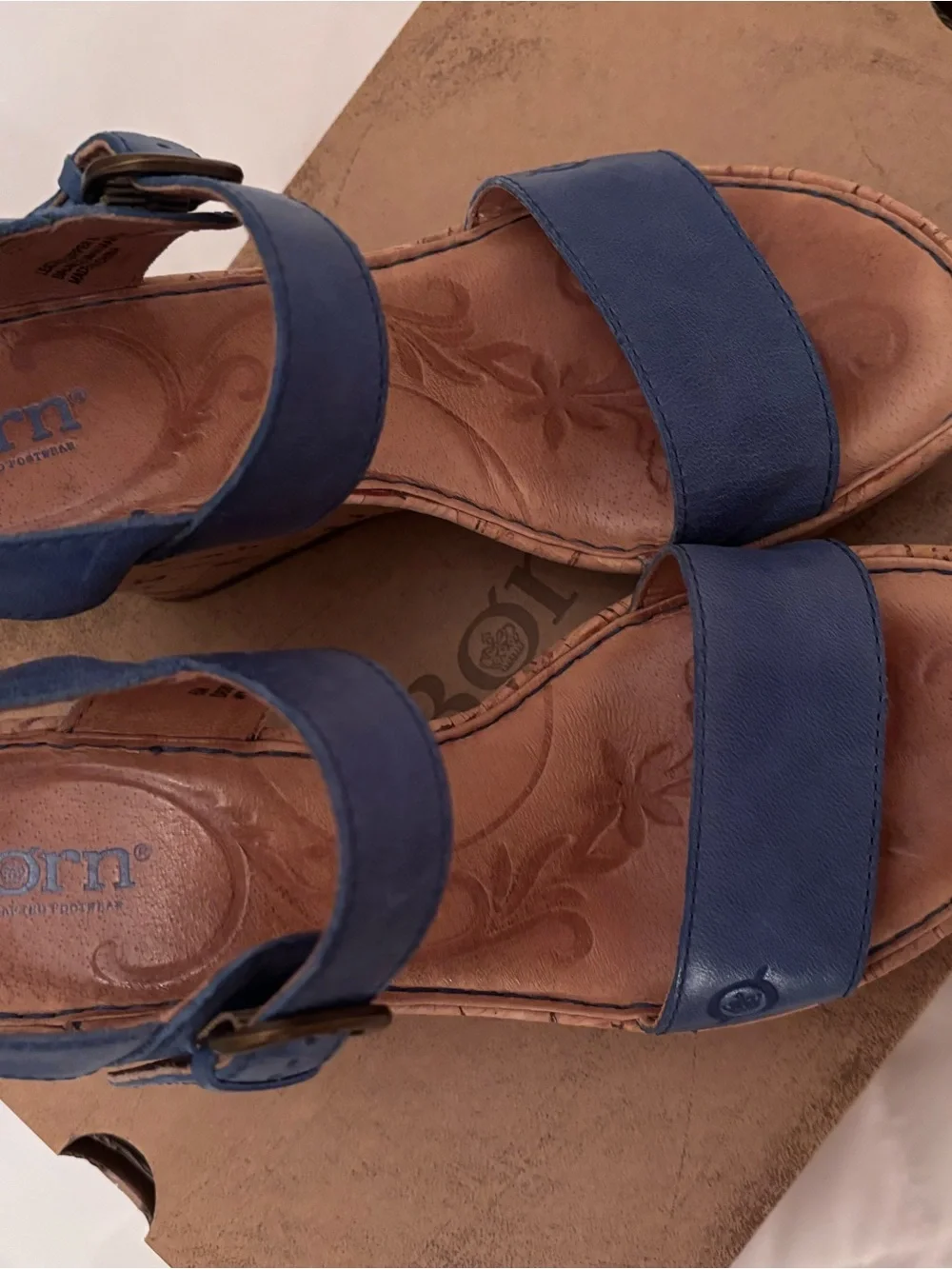 Born stylish wedge